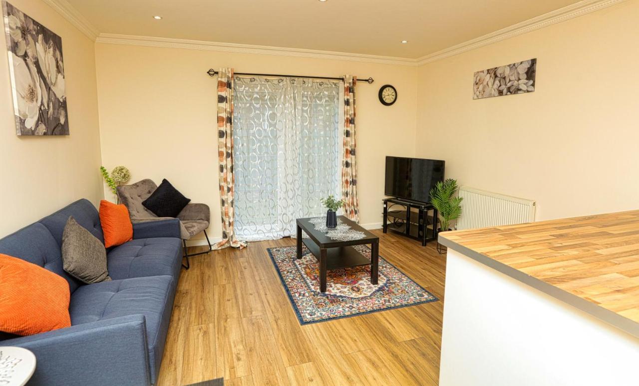 Surespring Apartment Erith ภายนอก รูปภาพ